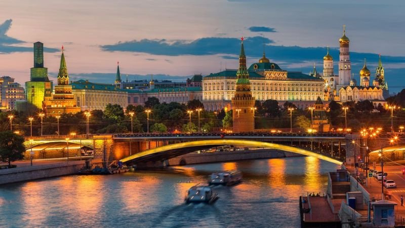 10 Best Airlines Flying to Moscow